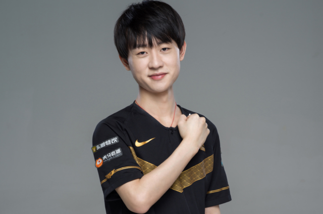 更是新赛季 更是新赛季