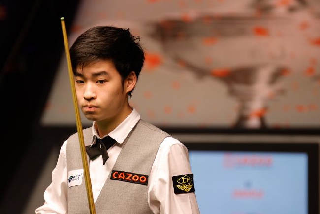 手凭借其出 手凭借其出